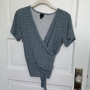 Art Class Blue Floral Knit Wrap Top -XL